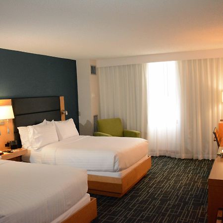 Holiday Inn Express Stamford, An Ihg Hotel エクステリア 写真