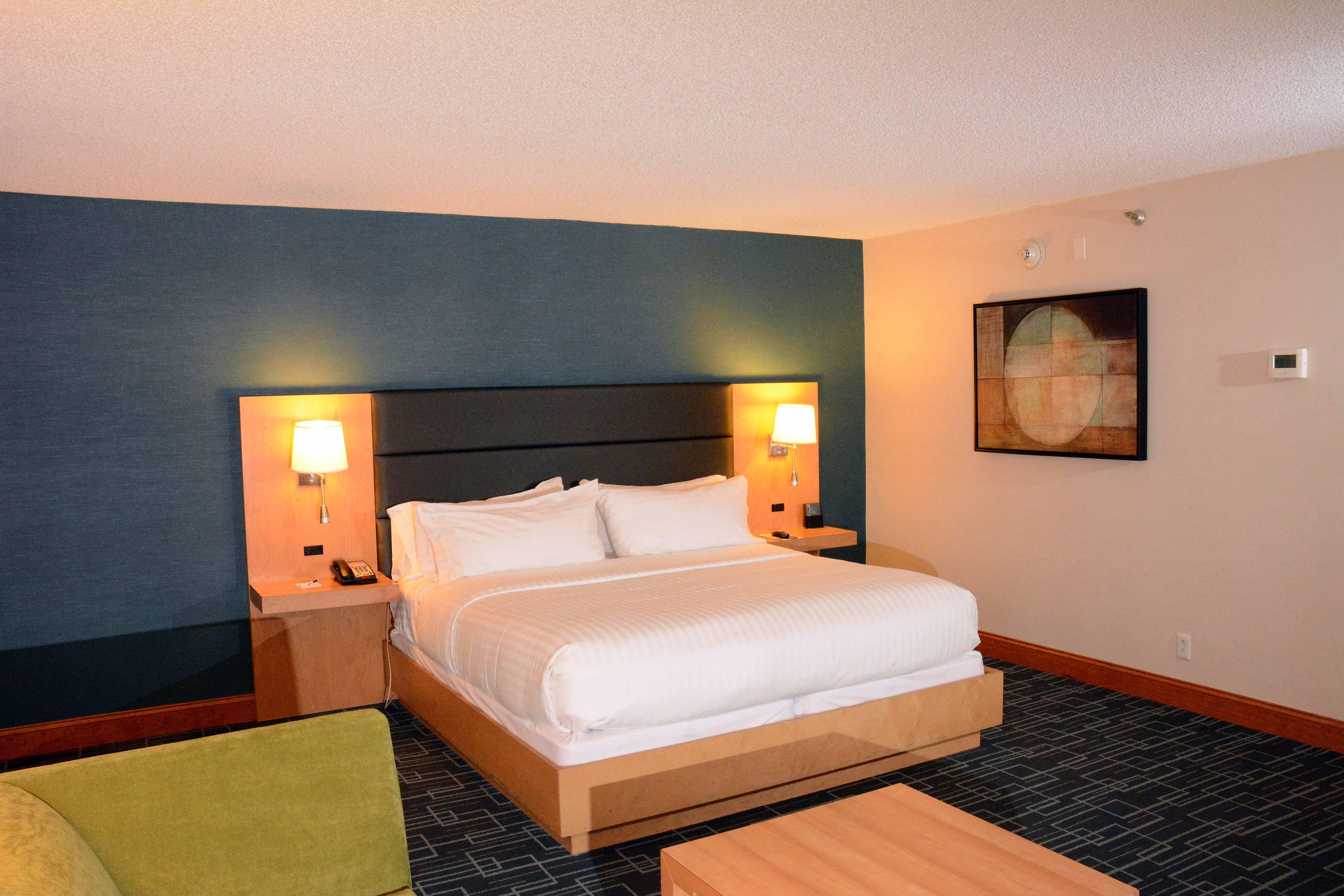 Holiday Inn Express Stamford, An Ihg Hotel エクステリア 写真