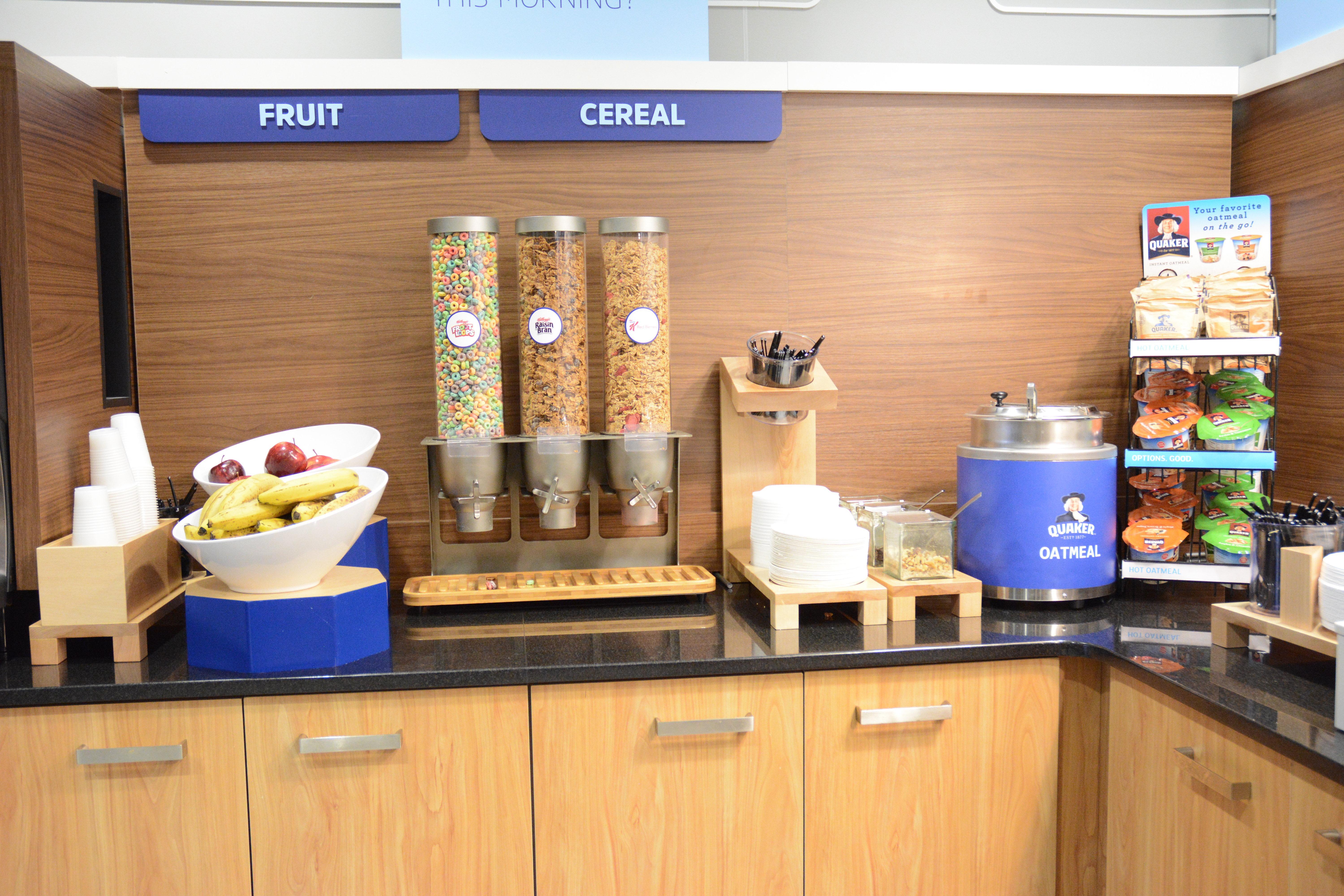Holiday Inn Express Stamford, An Ihg Hotel エクステリア 写真