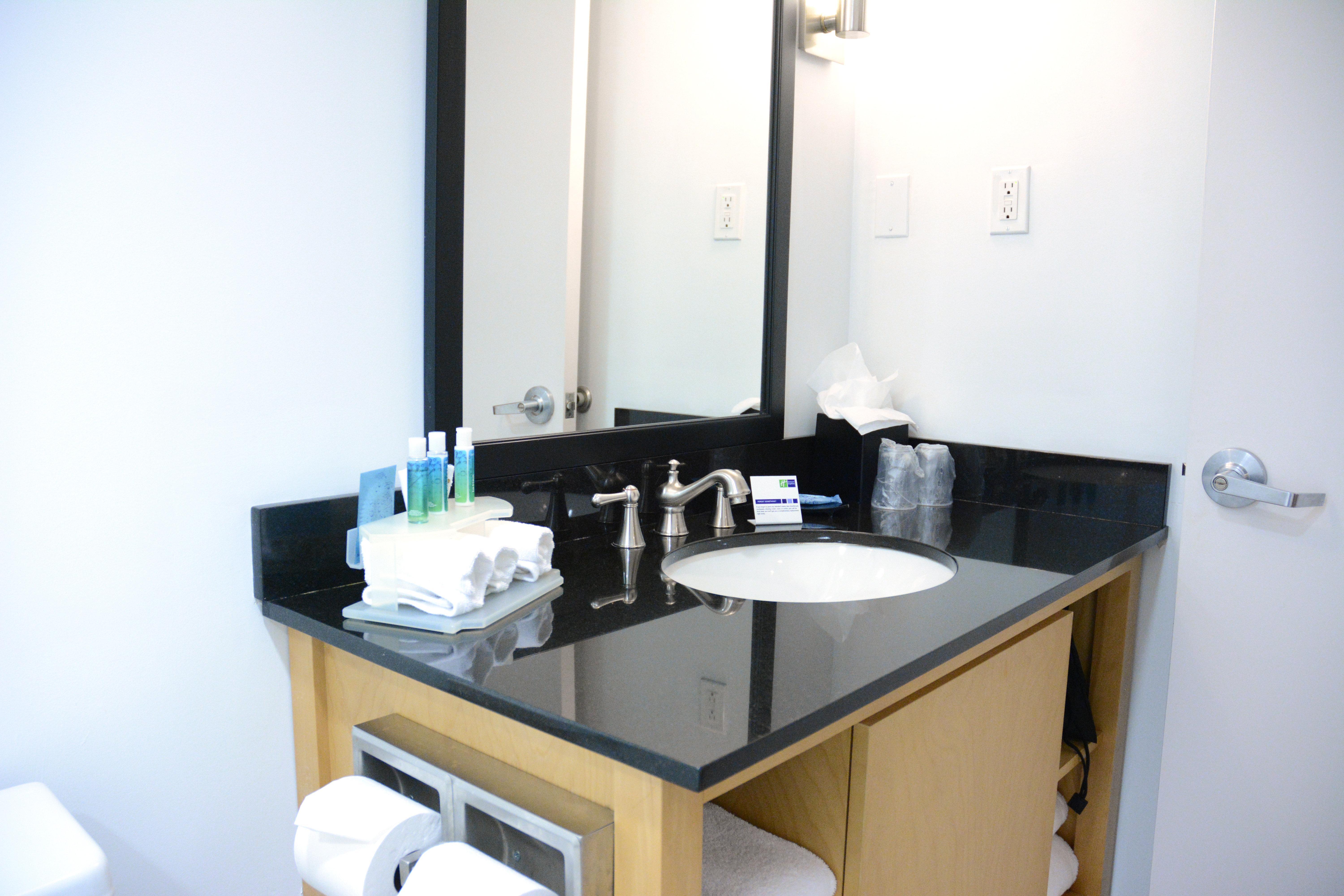 Holiday Inn Express Stamford, An Ihg Hotel エクステリア 写真