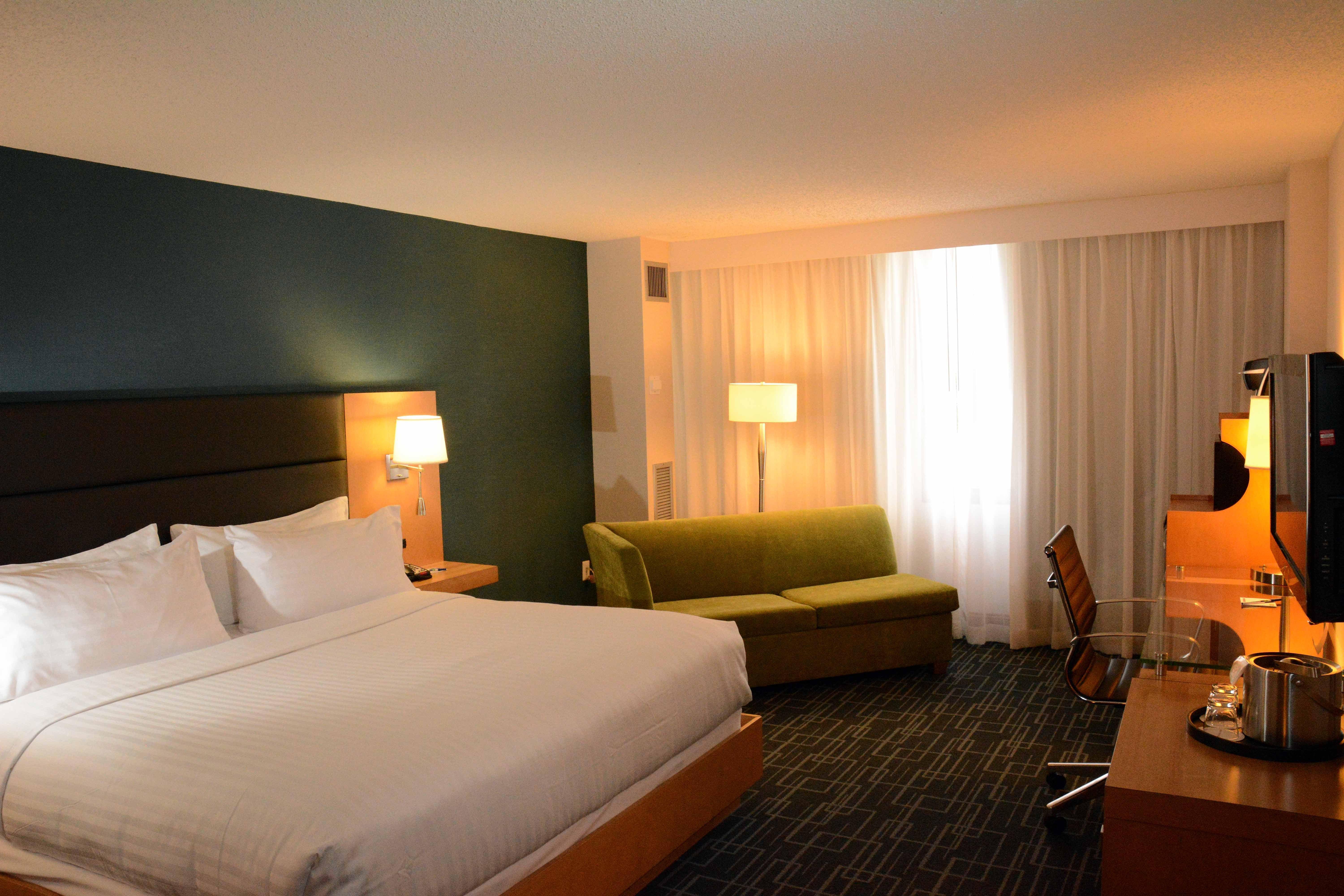 Holiday Inn Express Stamford, An Ihg Hotel エクステリア 写真