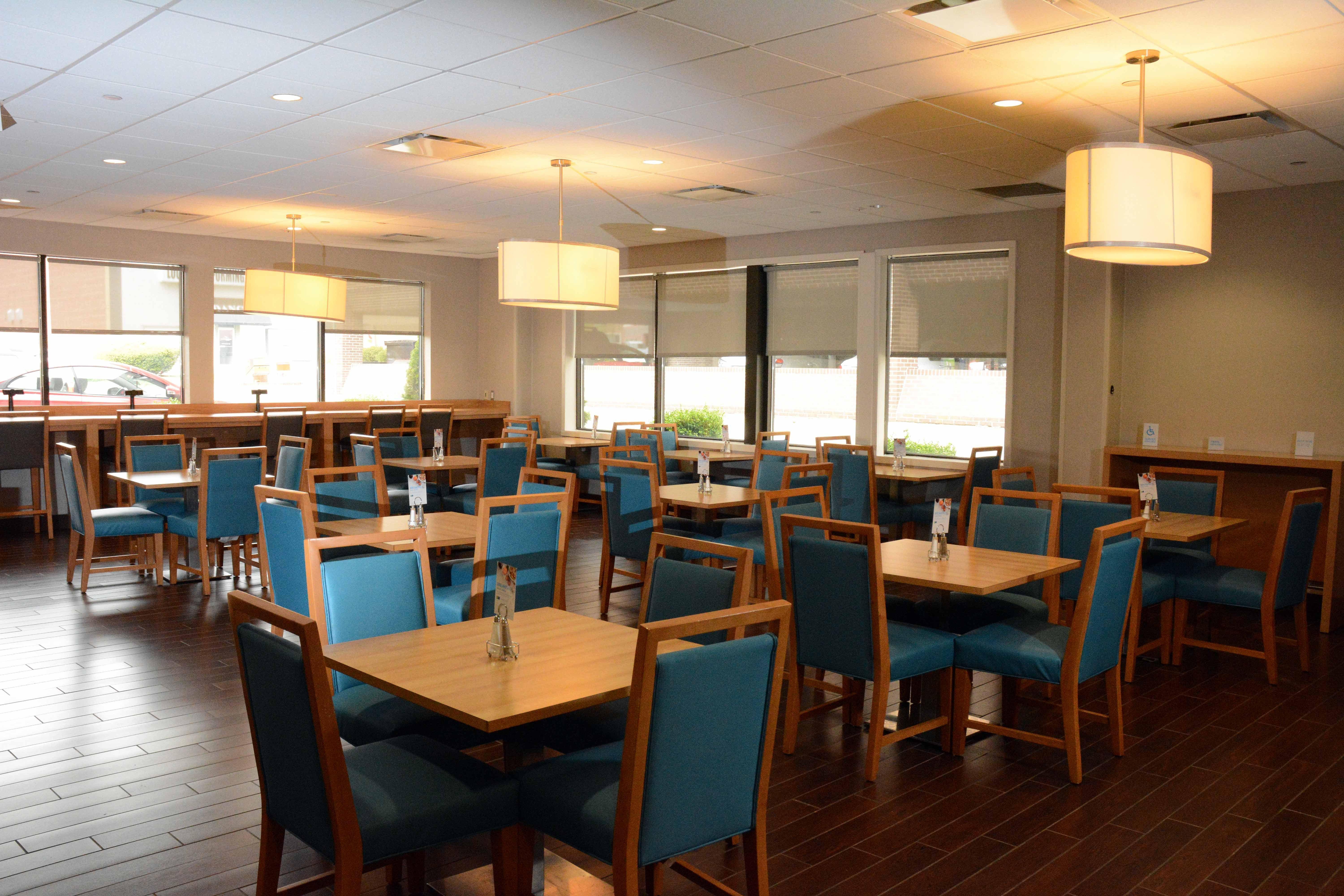 Holiday Inn Express Stamford, An Ihg Hotel エクステリア 写真