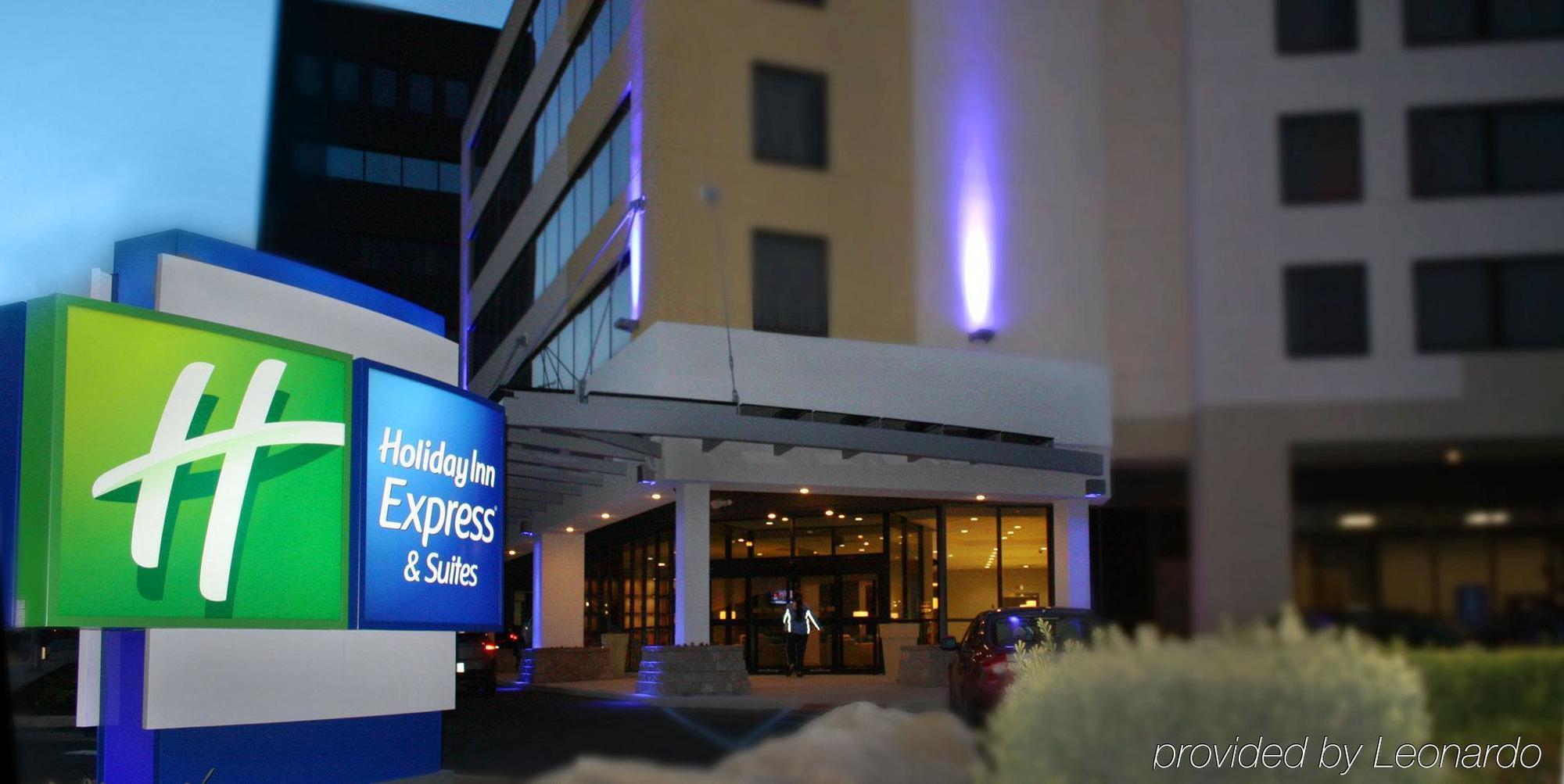 Holiday Inn Express Stamford, An Ihg Hotel エクステリア 写真