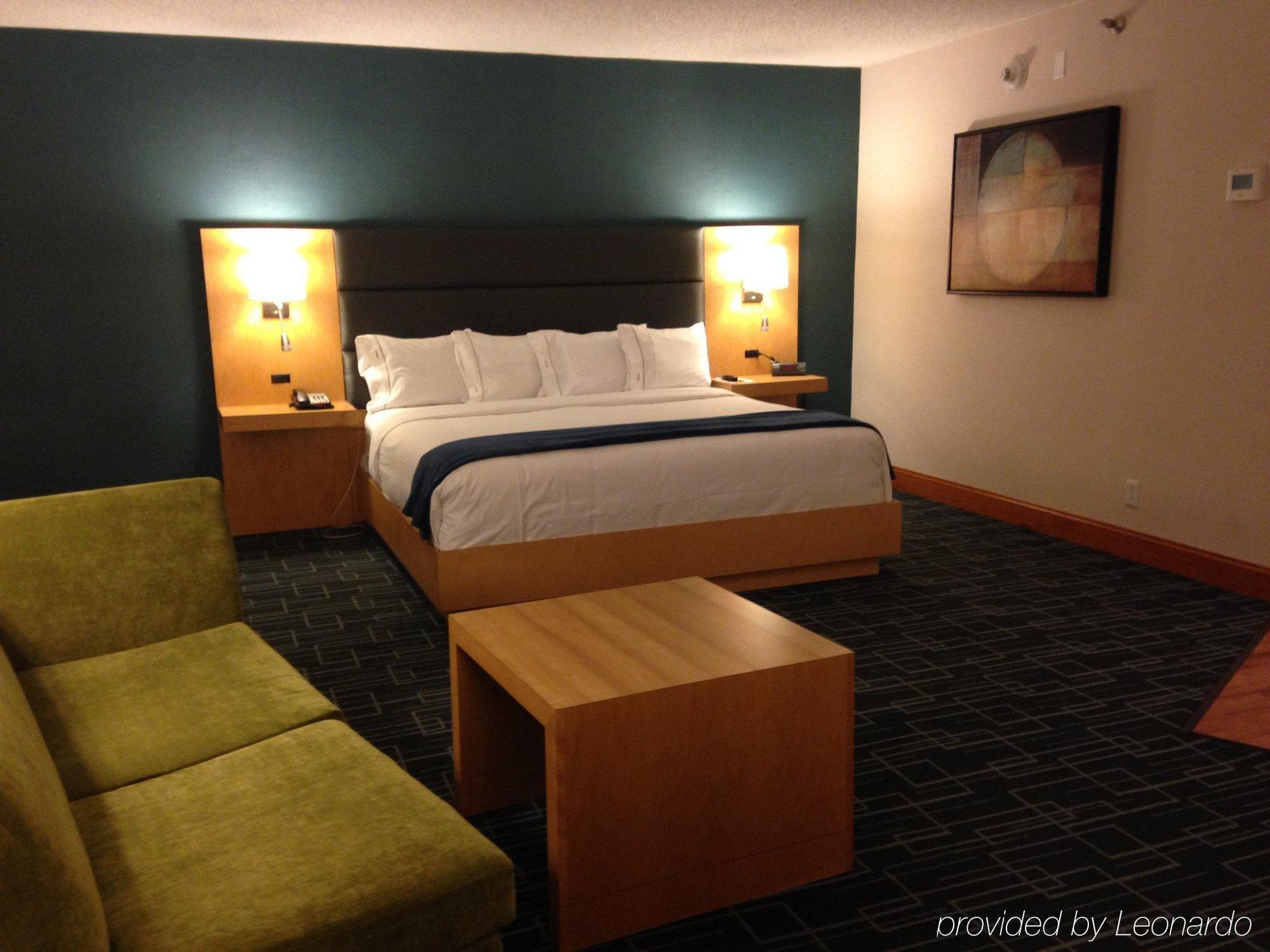 Holiday Inn Express Stamford, An Ihg Hotel エクステリア 写真