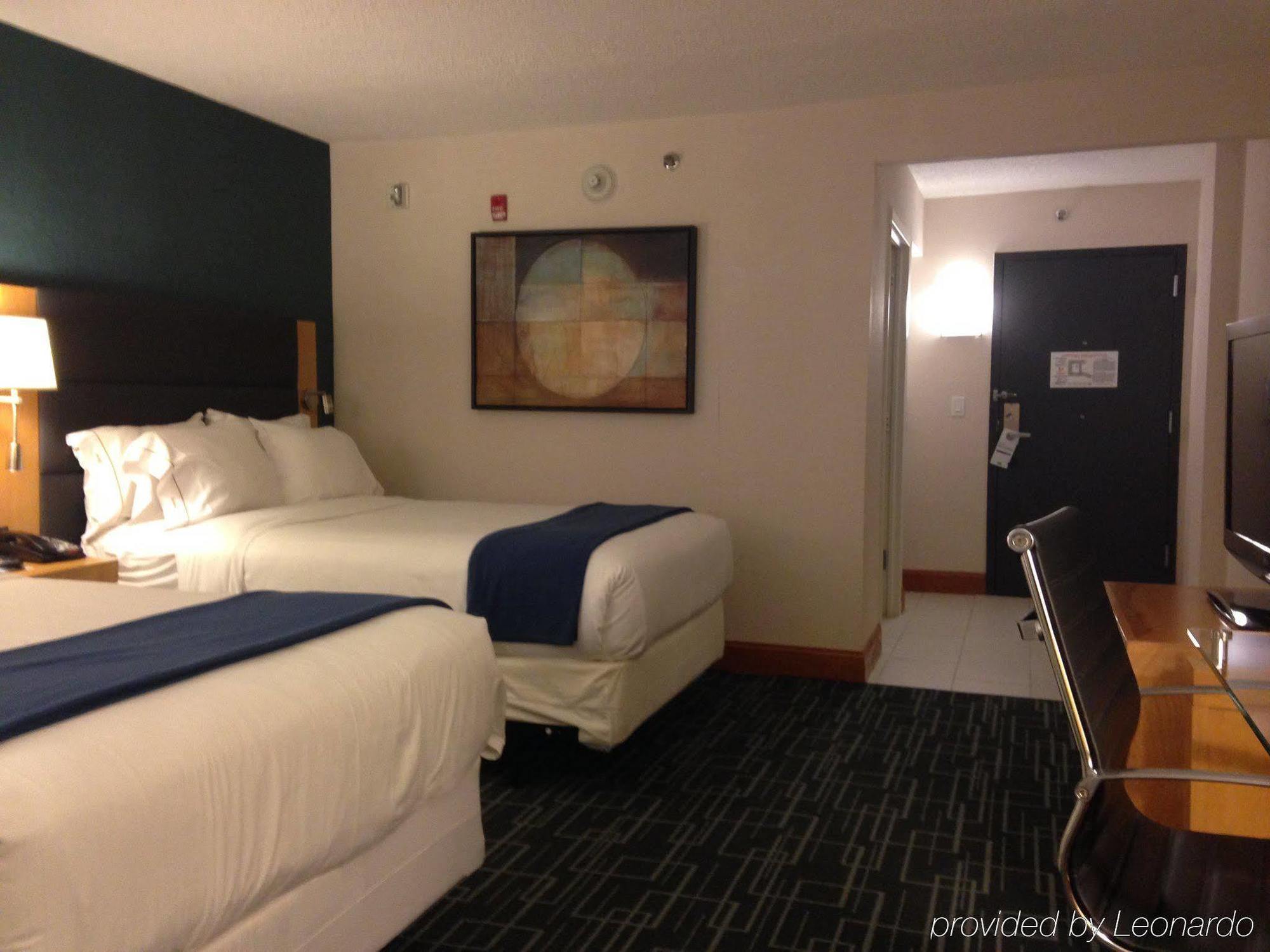 Holiday Inn Express Stamford, An Ihg Hotel エクステリア 写真