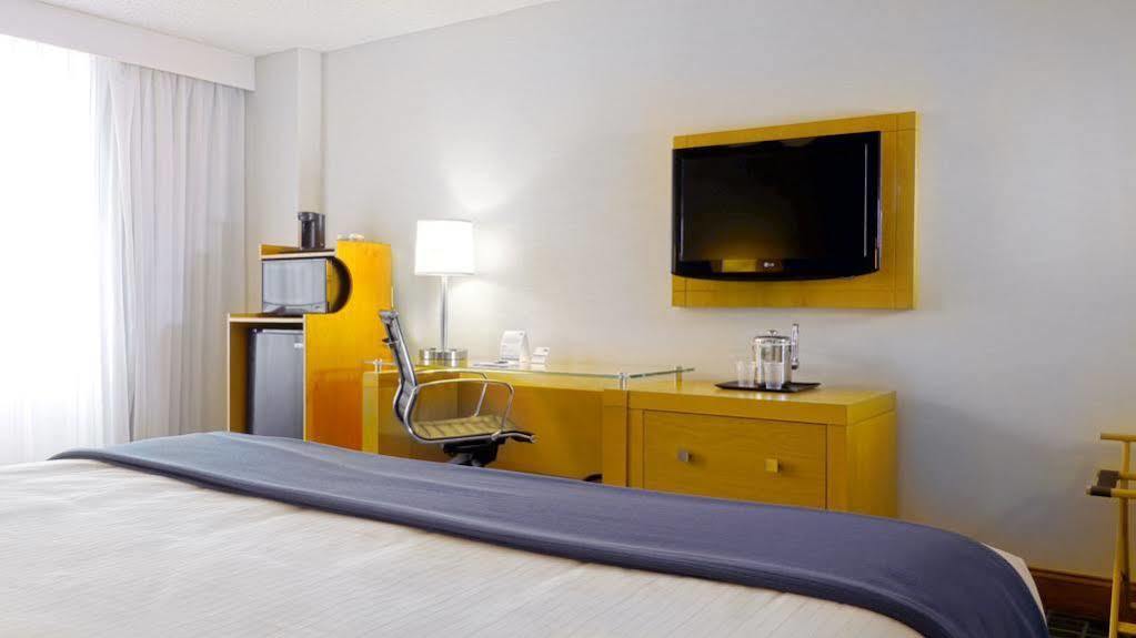 Holiday Inn Express Stamford, An Ihg Hotel エクステリア 写真